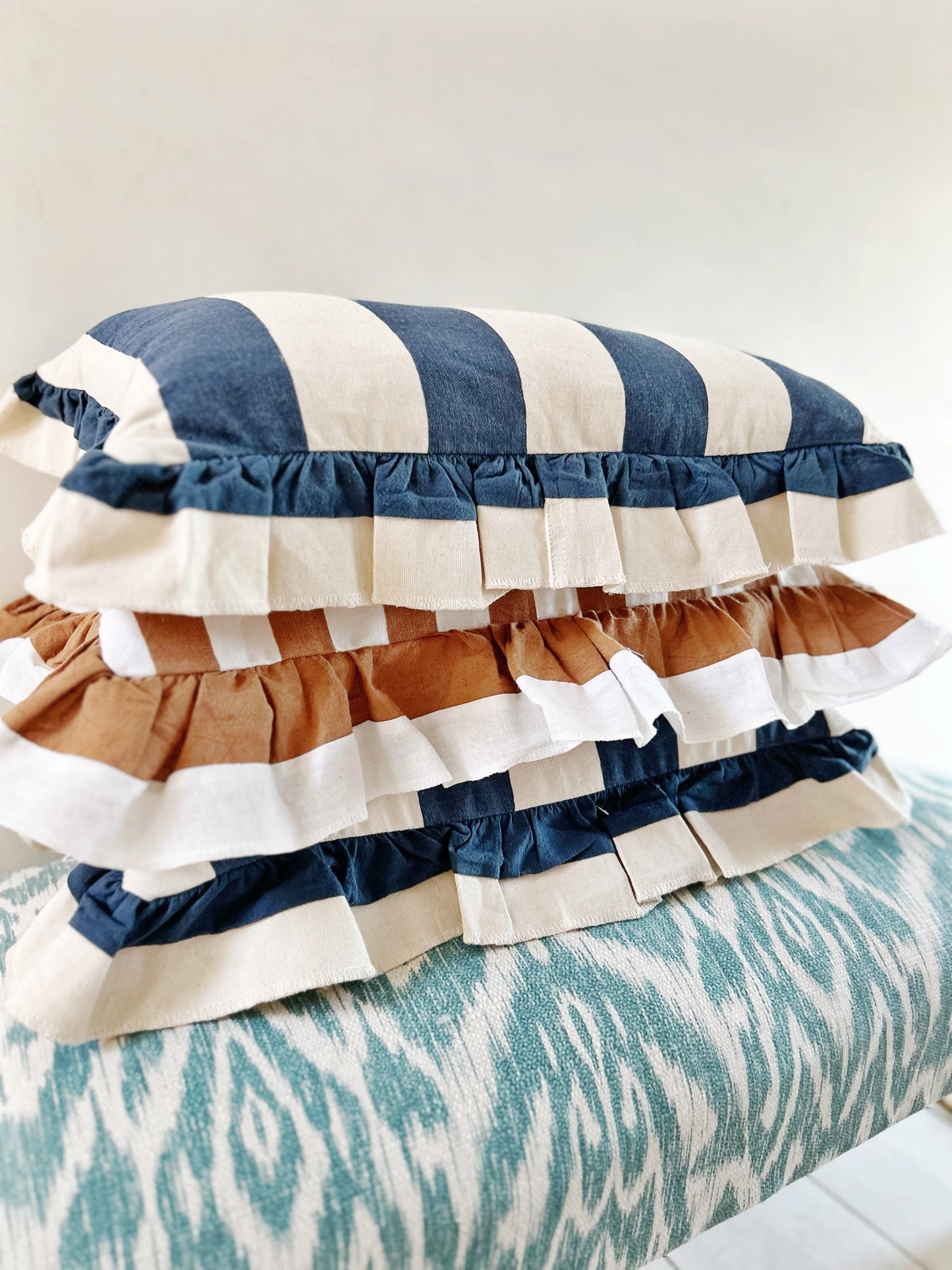 TAN RUFFLE EDGE LINEN CUSHION