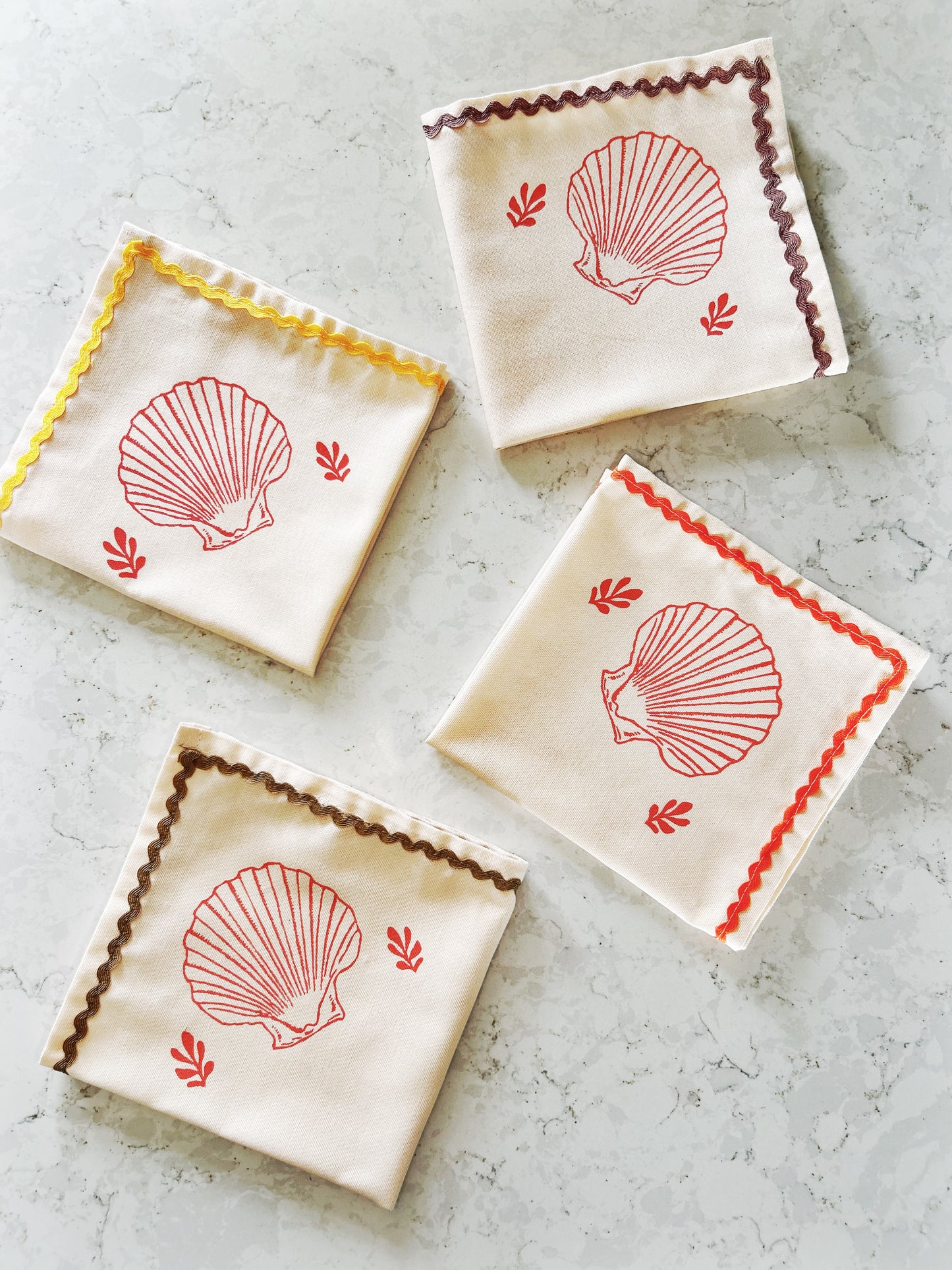 SCALLOP COTTON NAPKINS, SET OF 4