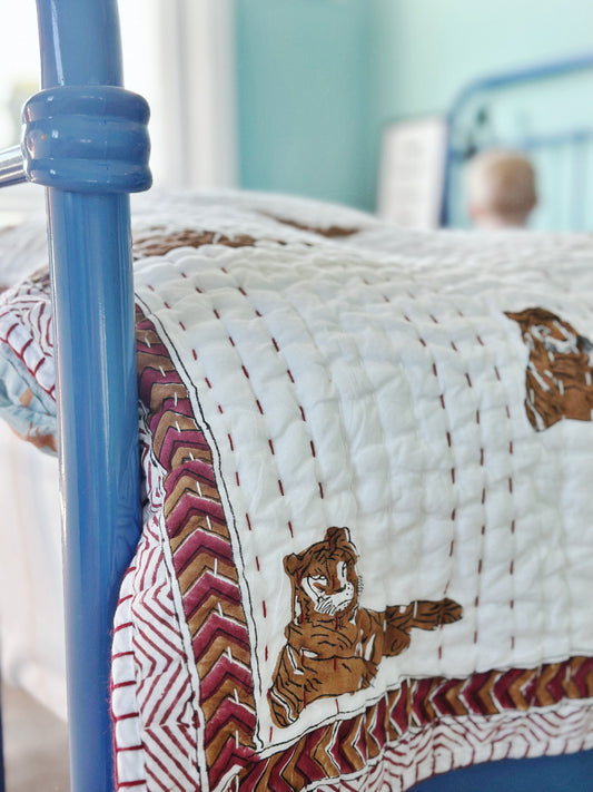 CHILDRENS TIGRIS QUILTED BEDSPREAD